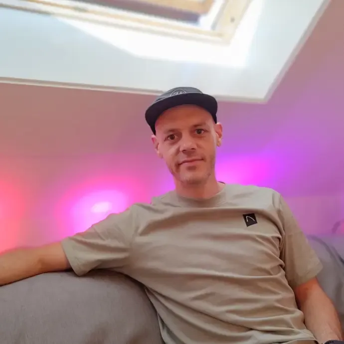 Lukas Läderach